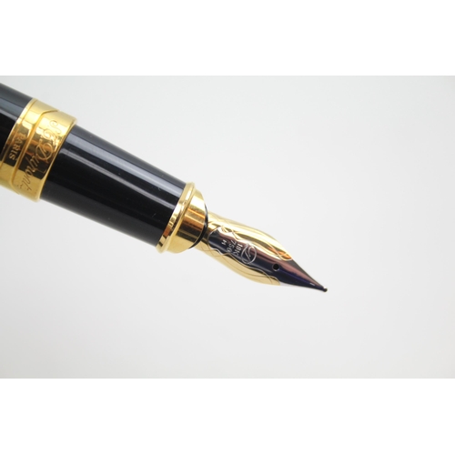 367 - S.T DUPONT Olympio Black Lacquer Fountain Pen w/ 18ct White Gold Nib Writing Box