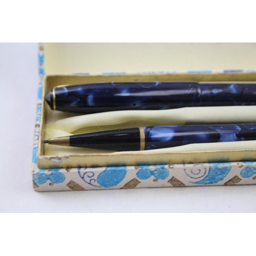 368 - Vintage CONWAY STEWART 14 Navy FOUNTAIN PEN w/ 14ct Gold Nib WRITING