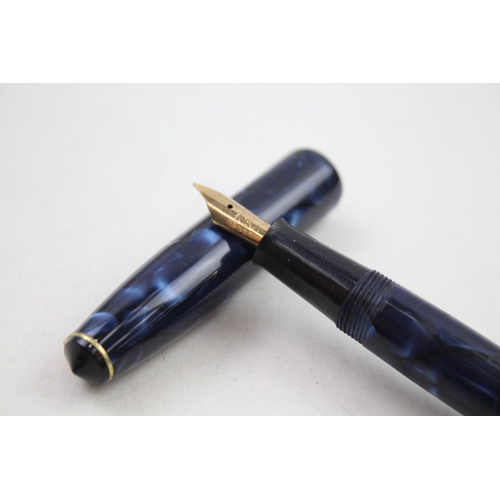 368 - Vintage CONWAY STEWART 14 Navy FOUNTAIN PEN w/ 14ct Gold Nib WRITING