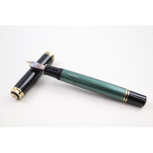 340 - PELIKAN M800 Green & Black 18ct Two Tone Gold Nib WRITING