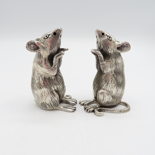 135 - HM Sterling Silver 925 Rat condiment set finely detailed design (82.4g total weight) 55mm high. In e... 