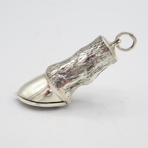 142 - Horse's leg and hoof HM 925 Sterling Silver Vesta in excellent condition with tight closing hinged l... 