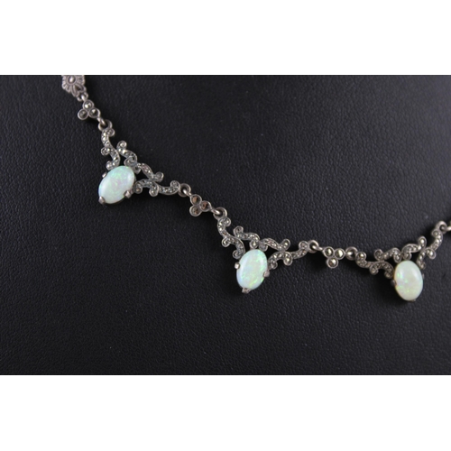 190 - Silver necklace with marcasite & Opal (12g)