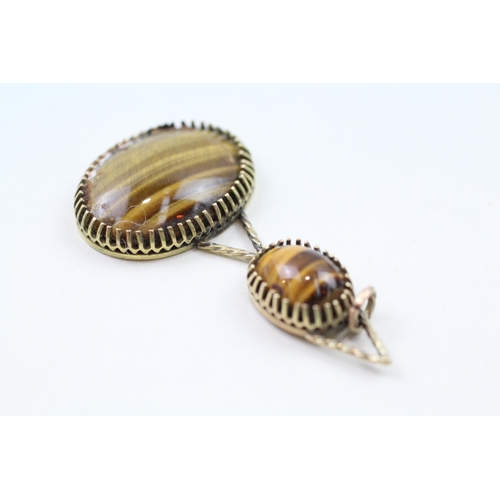 103 - 9ct gold vintage tigers eye drop pendant (8g)