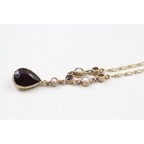 108 - 9ct gold garnet & seed pearl necklace (3g)