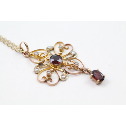 111 - 9ct gold garnet & seed pearl dress pendant & chain (4.3g)