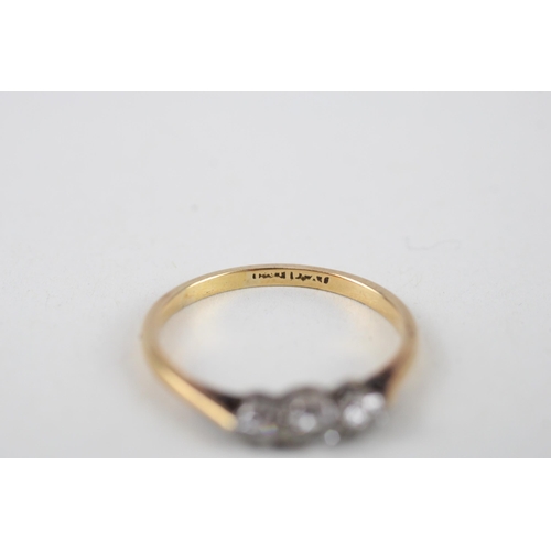 12 - 18ct gold vintage diamond three stone ring (2.4g) Size  Q