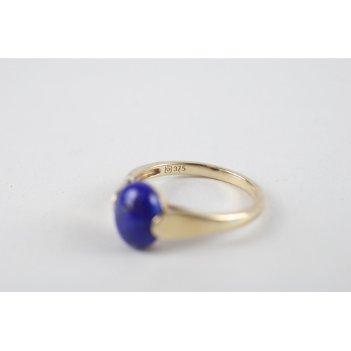 120 - 9ct gold lapis ring (2.8g) Size  O