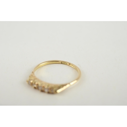 19 - 18ct gold diamond ring (3.1g) Size  N