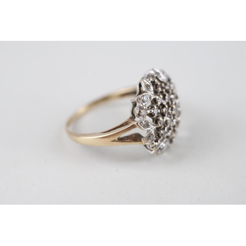 29 - 9ct gold diamond dress ring (2.9g) Size  O