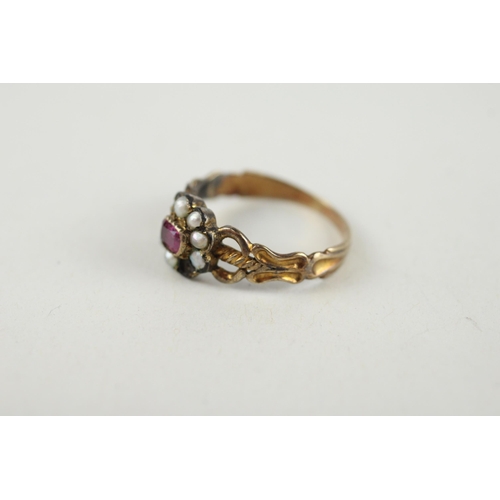 62 - 12ct gold antique pink gemstone & seed pearl ring (2g) Size  N