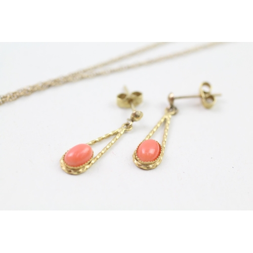 85 - 2x 9ct gold coral earrings & necklace set (2.8g)