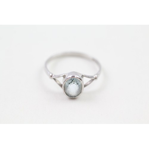 89 - 9ct white gold aquamarine dress ring (1.7g) Size  P