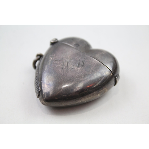 243 - Antique Victorian 1897 Sheffield Sterling Silver Heart Shaped Vesta Case (27g)