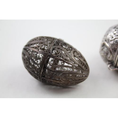 244 - 2 x Antique / Vintage .950 Silver Egg Shaped Tea Infuser Inc Filigree (51g)