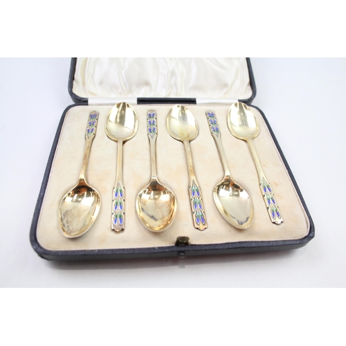 247 - 6 x Vintage 1929 Birmingham Sterling Silver Gilt & Enamel Teaspoons Cased (61g)