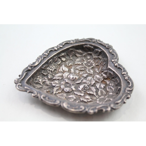 264 - Antique / Vintage Stamped .925 Sterling Silver Heart Shaped Ornate Pin Dish 43g