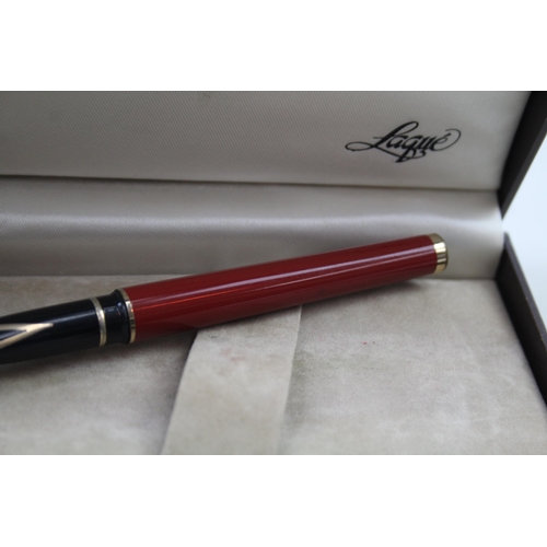 320 - Vintage SHEAFFER Targa Red Lacquer Fountain Pen w/ 14ct Gold Nib WRITING Boxed