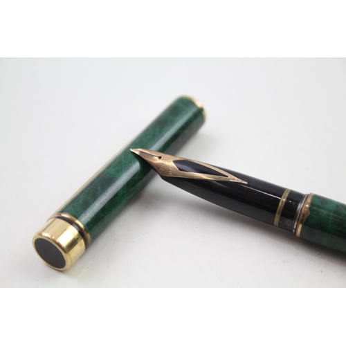 322 - Vintage SHEAFFER Targa Green Lacquer Fountain Pen w/ 14ct Gold Nib WRITING