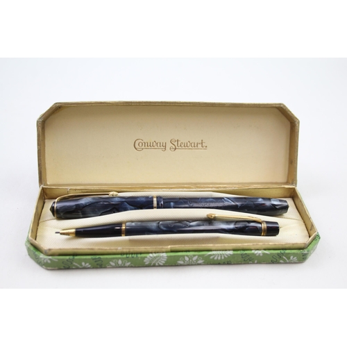 335 - Vintage CONWAY STEWART 15 Navy FOUNTAIN PEN w/ 14ct Gold Nib WRITING