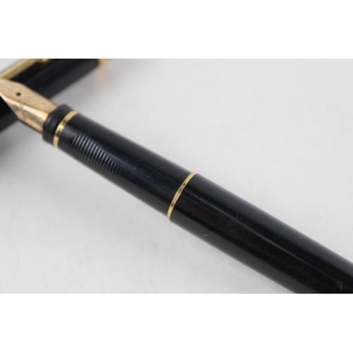 350 - Vintage PARKER 75 Black Lacquer Fountain Pen w/ 14ct Gold Nib WRITING