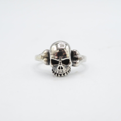 136 - HM 925 Sterling Silver skull ring (4g) In excellent condition