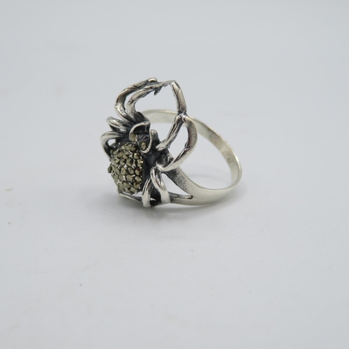 142 - HM Sterling Silver 925 spider ring (4.8g) In excellent condition