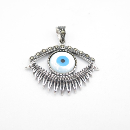 144 - HM 925 Sterling Silver Evil Eye pendant (5.9g) In excellent condition - pendant measures 36mm x 30mm