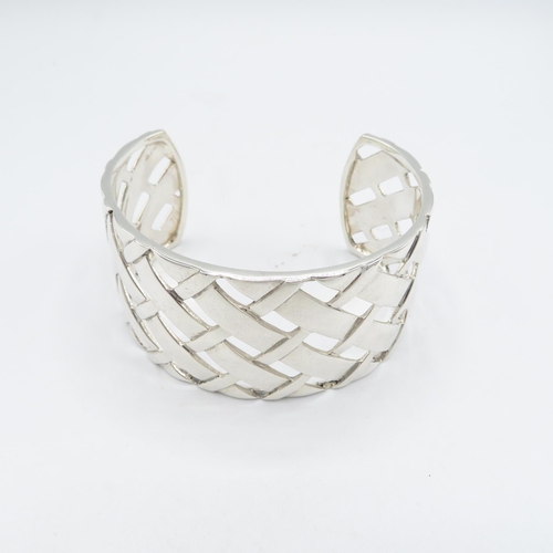 148 - HM 925 Sterling Silver lattice design cuff bangle - adjustable  - (45.8g) In excellent condition