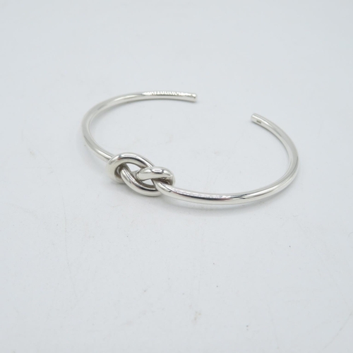 151 - HM 925 Sterling Silver Infinity Knot design bangle - adjustable - (15.7g) In excellent condition