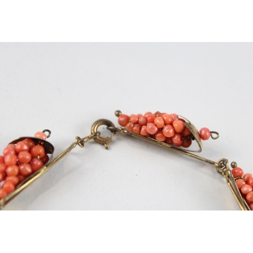 185 - Antique Coral grape design bracelet (15g)