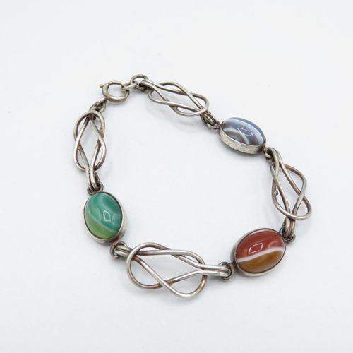 252 - A collection of Scottish silver jewellery including an agate bracelet (35g)