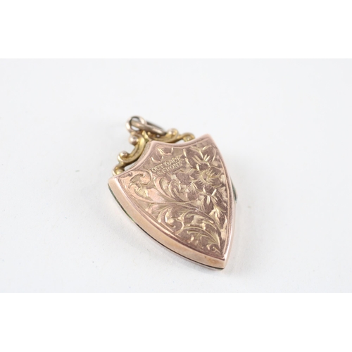 109 - 9ct gold back & front patterned locket (2.7g)