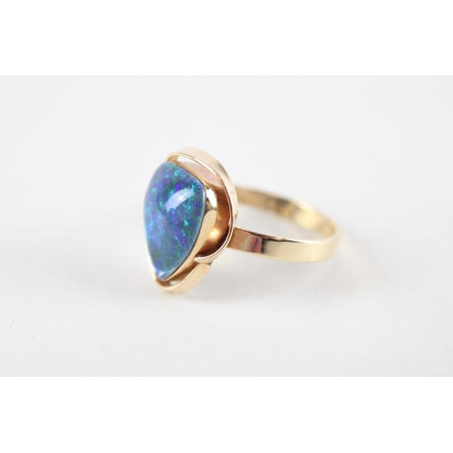 115 - 14ct opal triplet dress ring (2.4g) Size  O