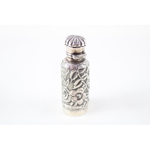 317 - Antique Victorian 1898 Birmingham Sterling Silver & Glass Scent Bottle (33g)