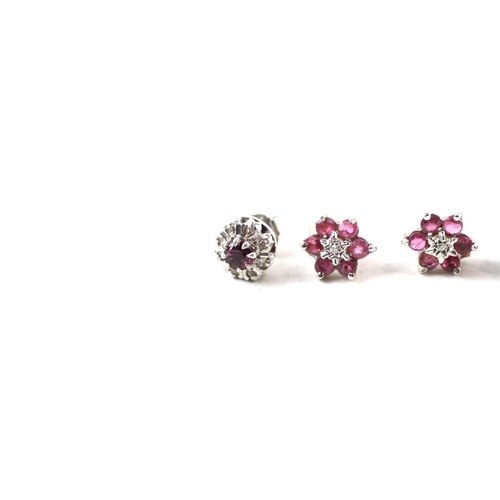 32 - 2x 9ct gold ruby & diamond cluster earrings (2.8g)