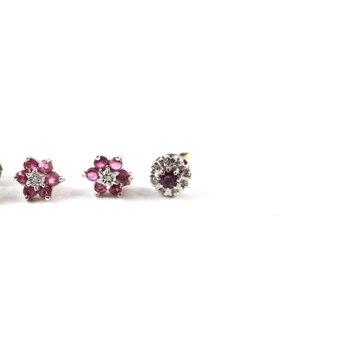 32 - 2x 9ct gold ruby & diamond cluster earrings (2.8g)