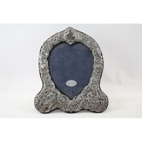 327 - 2 x Vintage .925 Sterling Silver Ornate Photograph Frames Inc Heart (1047g)