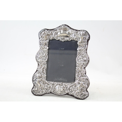 327 - 2 x Vintage .925 Sterling Silver Ornate Photograph Frames Inc Heart (1047g)