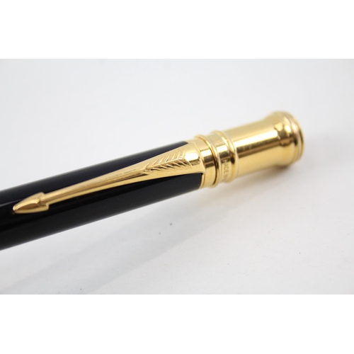 353 - PARKER Duofold Special Black Lacquer & Gold Plate Ballpoint Pen /Biro WRITING