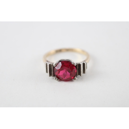 78 - 9ct gold & silver synthetic ruby single stone ring (3.8g) Size  N 1/2