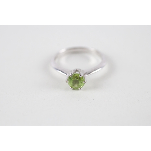 88 - 9ct gold peridot solitaire ring (2.3g) Size  N