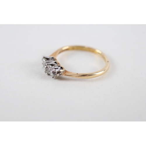 91 - 18ct gold diamond three stone ring (1.8g) Size  K