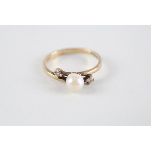 94 - 9ct gold cultured pearl & diamond ring (1.8g) Size  M + M