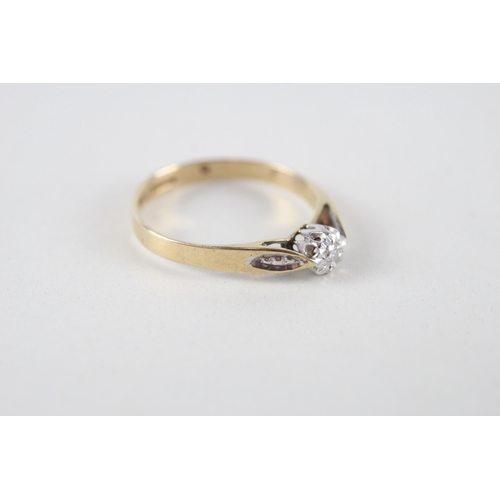 19 - 9ct gold diamond vintage solitaire ring (1.4g) Size  O