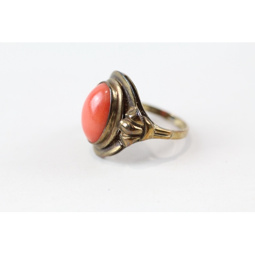 7 - 8ct gold coral dress ring (3.5g) Size  O