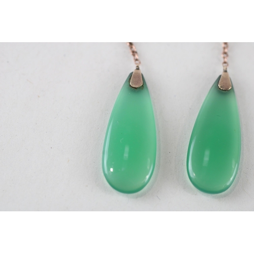 62 - 9ct gold chrysoprase drop earrings (3g)