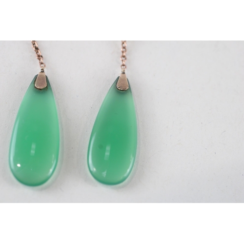 62 - 9ct gold chrysoprase drop earrings (3g)