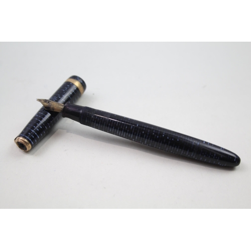 481 - Vintage PARKER Vaccumatic Navy Fountain Pen w/ 14ct Gold Nib WRITING