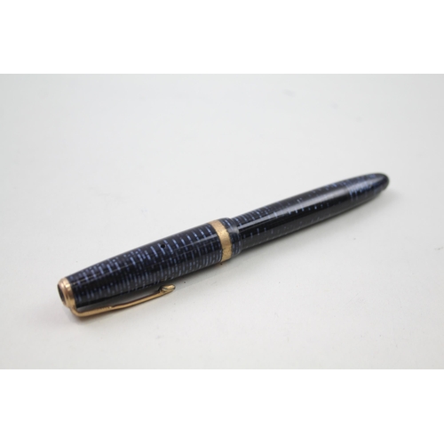 481 - Vintage PARKER Vaccumatic Navy Fountain Pen w/ 14ct Gold Nib WRITING